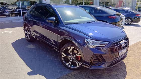 AUDI Q3 2.0 40 TFSI GASOLINA PERFORMANCE BLACK PLUS QUATTRO TIPTRONIC